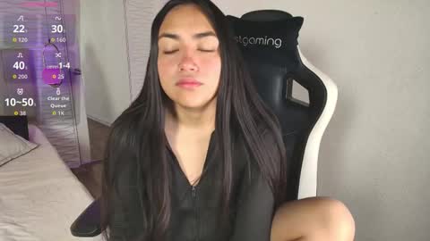 lily_waist online show from 10.18.25
