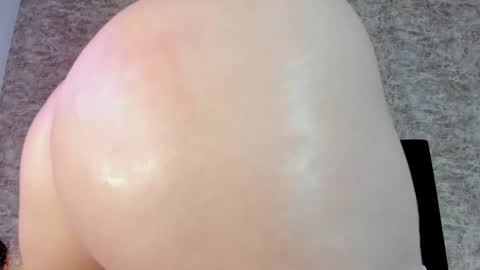 LilyWoodz online show from 11.14.25