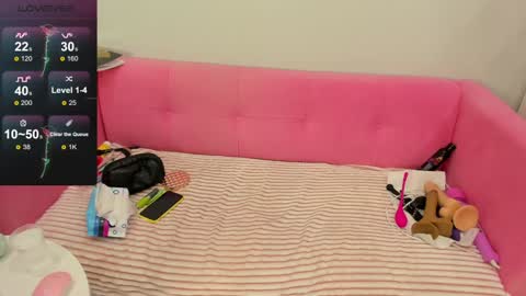 Snapshot of lilybrilly chatting on 02.06.25 Lily online show from 02.06.25