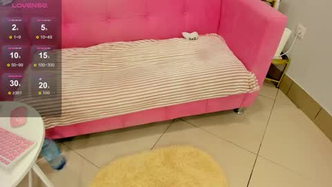 Snapshot of lilybrilly chatting on 12.17.25 Lily online show from 12.17.25