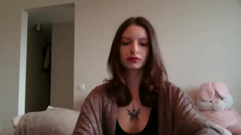 Snapshot of lilycandy_ chatting on 10.15.25 lilycandy_ online show from 10.15.25