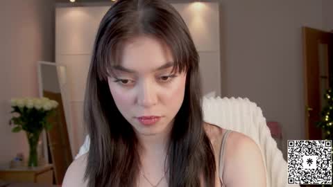 Snapshot of lilyewing_ chatting on 12.14.24 Lily   online show from 12.14.24