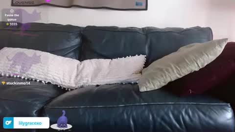 Lily Grace online show from 11.19.25