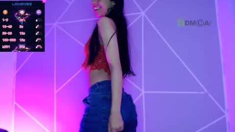 Snapshot of lilylouisee_ chatting on 09.11.25 Liliana louise online show from 09.11.25