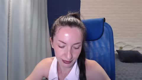Snapshot of lilymellow chatting on 07.07.26 Lily online show from 07.07.26