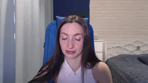 Snapshot of lilymellow chatting on 07.31.26 Lily online show from 07.31.26