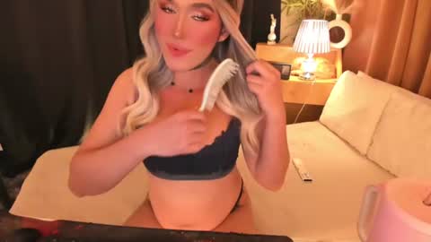 Snapshot of lilymonstercock chatting on 06.25.26 IM YOUR TRUE GODESS Lilymonstercock online show from 06.25.26