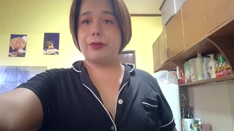 Snapshot of lilysette chatting on 05.20.26 lilysette online show from 05.20.26