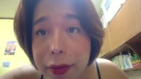 Snapshot of lilysette chatting on 05.30.26 lilysette online show from 05.30.26