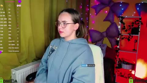 Lily online show from 04.23.26