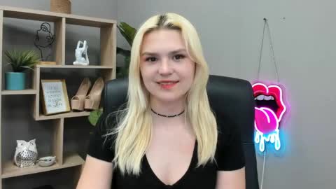 Lily online show from 06.02.26
