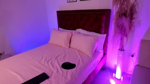   online show from 02.17.26