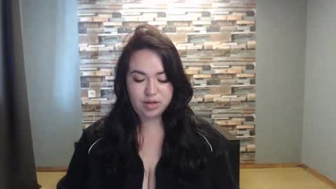 busty princess online show from 05.16.26