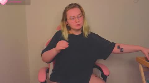 lime cat online show from 11.24.25