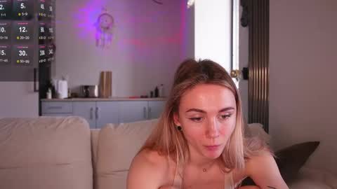 Snapshot of limy_sweet chatting on 02.06.25 limy_sweet online show from 02.06.25
