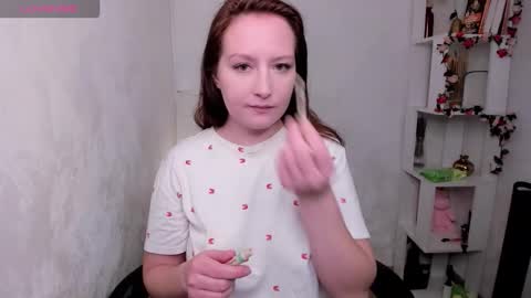 Snapshot of lina_flawless chatting on 10.14.25 Lina online show from 10.14.25