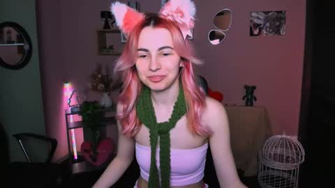 lina_fox12 online show from 04.22.26