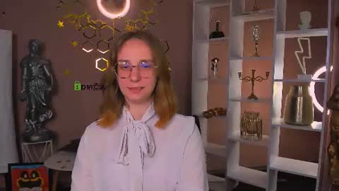 lina_fox12 online show from 06.09.26