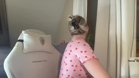 lina_frost online show from 01.09.26