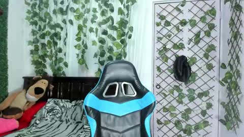 paola online show from 12.16.25