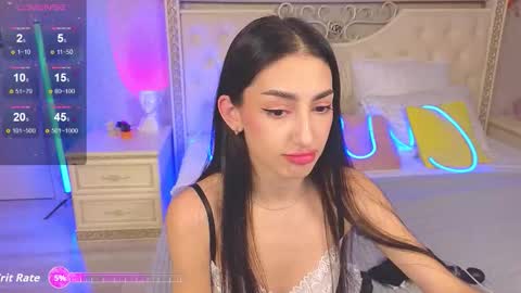 Snapshot of lina_robbins chatting on 11.06.25 Lina Robbins online show from 11.06.25