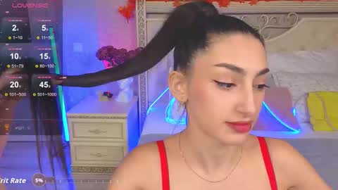 Lina Robbins  online show from 11.13.25