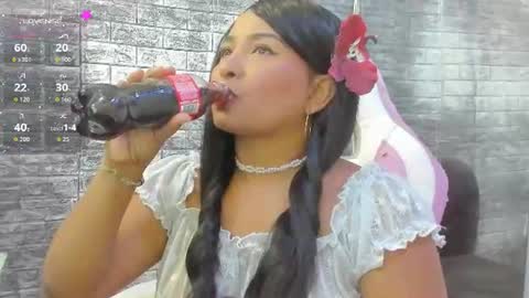 Snapshot of lina_sanchezih chatting on 06.29.26 LINA SANCHEZ online show from 06.29.26