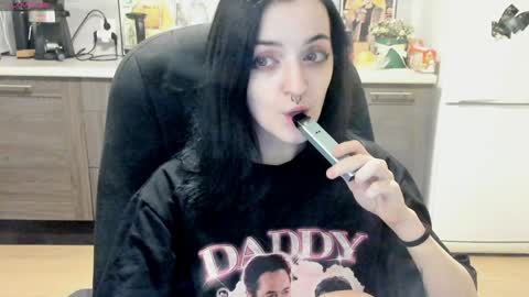 Lina 3  1715622743 online show from 01.08.25