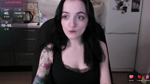 Lina 3  1715622743 online show from 04.04.26