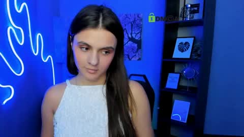 Snapshot of linaa_dolly chatting on 06.05.26 linaa_dolly online show from 06.05.26