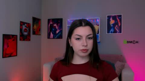 Snapshot of linaa_dolly chatting on 06.18.26 linaa_dolly online show from 06.18.26