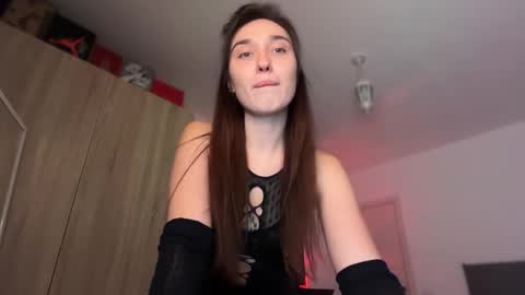 Lina online show from 10.23.25