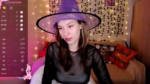 Lina online show from 10.28.25