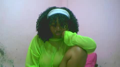 linah1123 online show from 10.27.25