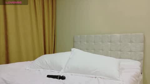 Anna online show from 11.19.25