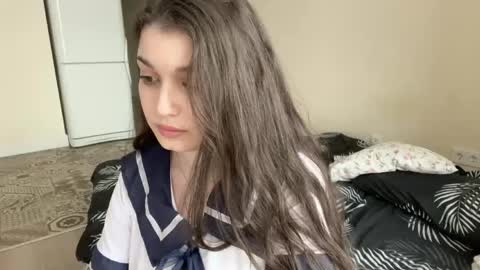 Snapshot of linamurrrr chatting on 04.27.26 Nicolas and Lina online show from 04.27.26