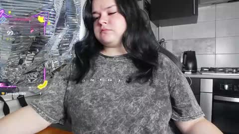 Snapshot of linasexy777 chatting on 09.13.25 Lina online show from 09.13.25