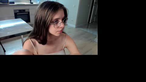 Snapshot of linashy_ chatting on 09.26.25 Lina online show from 09.26.25