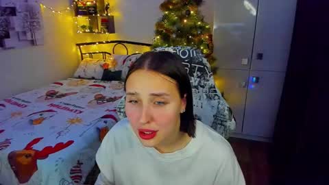 Lina online show from 12.17.25