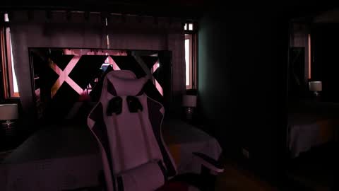  Linda  online show from 01.25.25