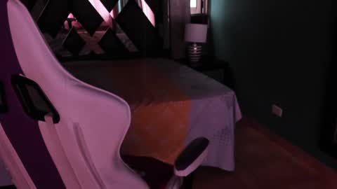  Linda  online show from 01.26.25