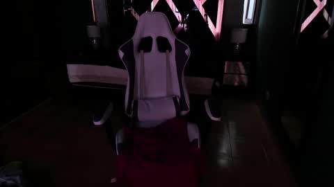  Linda  online show from 02.19.25