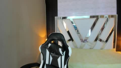  Linda  online show from 04.06.26