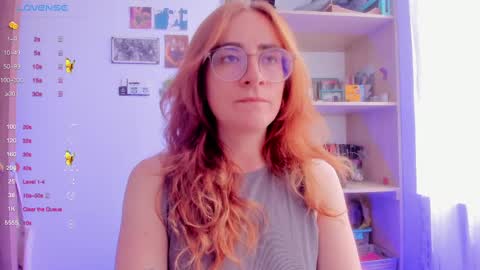 Giggles  online show from 02.25.25