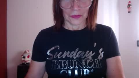 Snapshot of linda_hanna1977 chatting on 01.05.26 Linda Hanna online show from 01.05.26