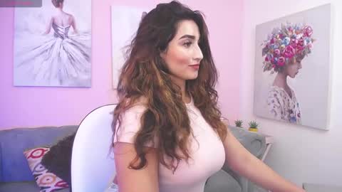 Maria Paula online show from 10.27.25