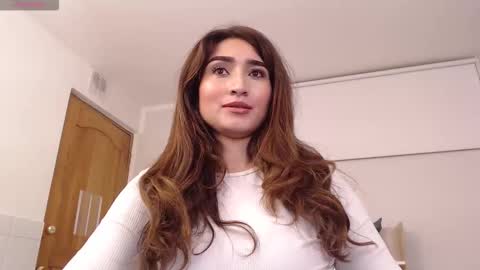 Maria Paula online show from 12.19.25