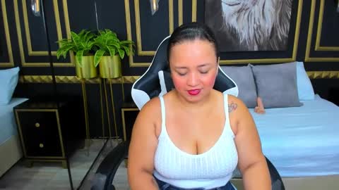 L I N D A online show from 02.01.25