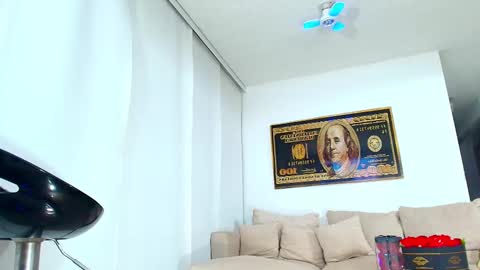 LAURA RAMIREZ online show from 03.12.25