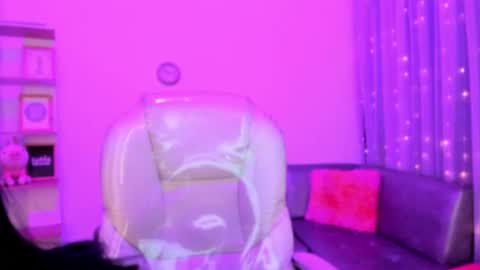 Snapshot of lindaa_miller chatting on 12.27.24 linda miller online show from 12.27.24
